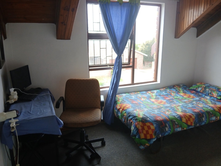 4 Bedroom Property for Sale in Noorsekloof Eastern Cape